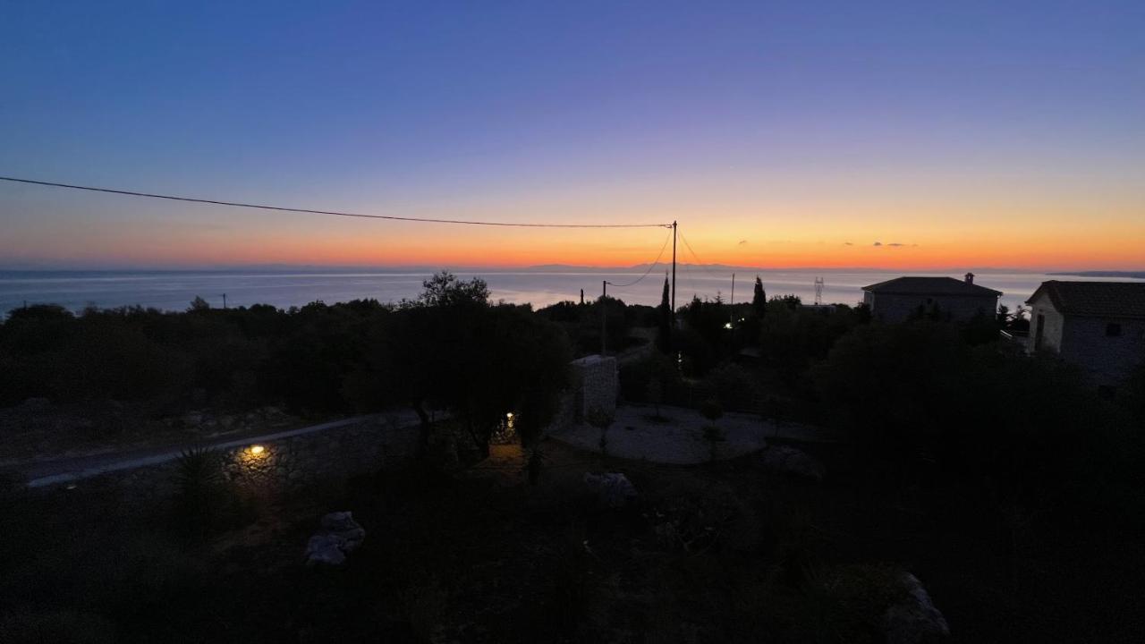 Luxurious Villa At A Unique Spot Agios Nikolaos  Eksteriør bilde