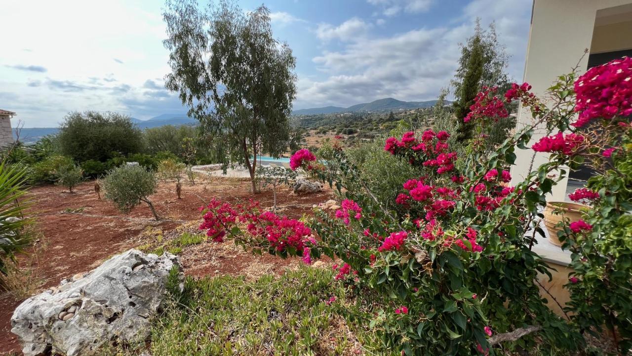 Luxurious Villa At A Unique Spot Agios Nikolaos  Eksteriør bilde
